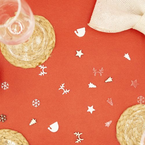 Des confettis de Noël pour décorer votre table pendant les fêtes